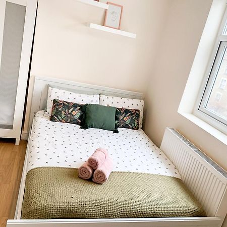 Lovely 3 Bed Apartment In The City Of Londres Extérieur photo