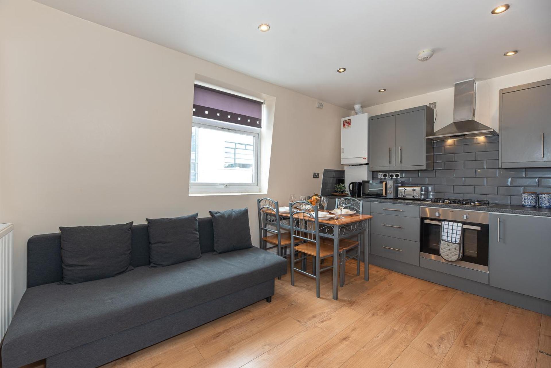 Lovely 3 Bed Apartment In The City Of Londres Extérieur photo