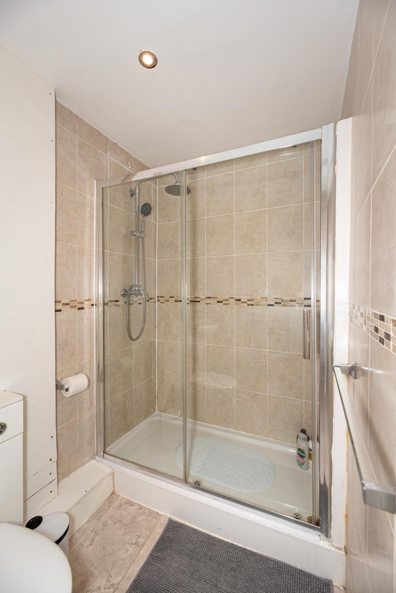 Lovely 3 Bed Apartment In The City Of Londres Extérieur photo